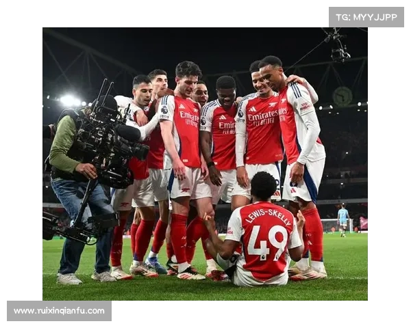 英超球队全方位备战训练策略解析 提升竞技状态迎接新赛季挑战 英超球队全方位备战训练策略解析 提升竞技状态迎接新赛季挑战